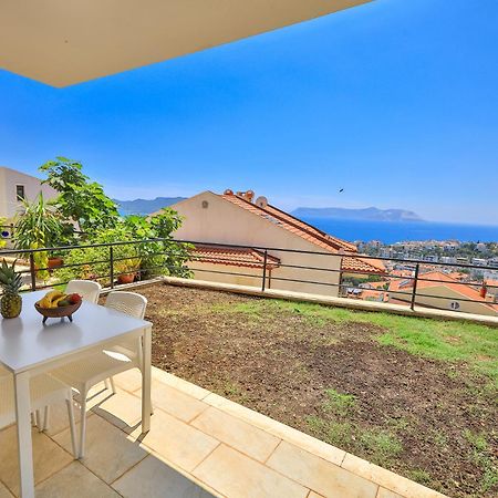 Apollo Apart Kaş Luaran gambar