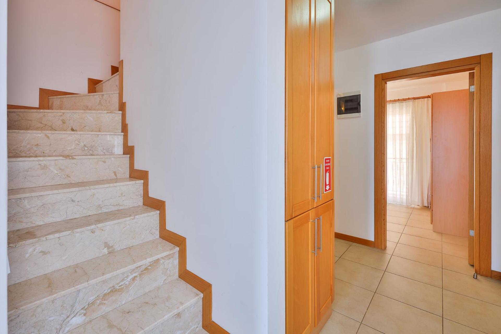 Apollo Apart Kaş Luaran gambar