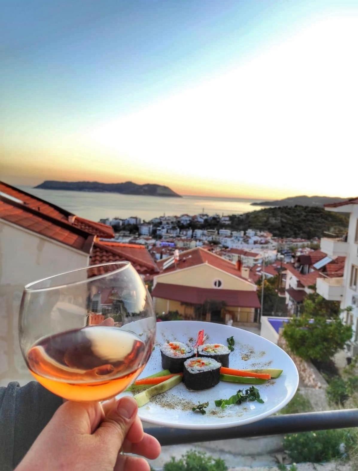 Apollo Apart Kaş Luaran gambar